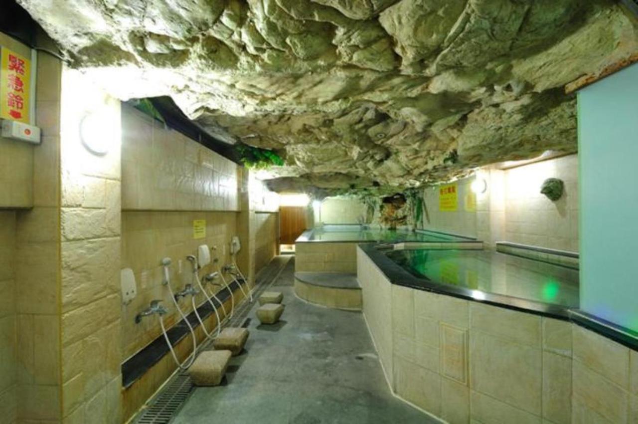 Baron'S Hot Spring Hotel Jiaoxi Eksteriør bilde